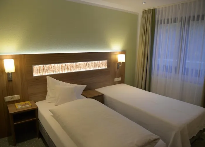 Hotel- Landgasthof Baumhof-tenne 3*